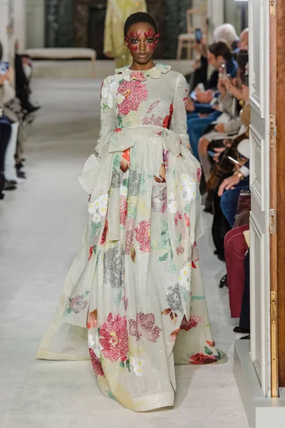 Look 53